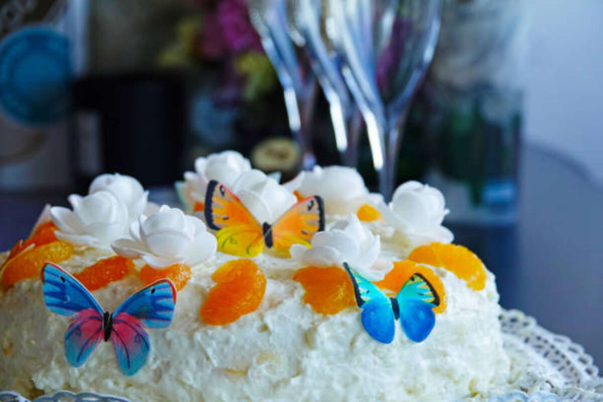 Make Butterfly Cake Pops