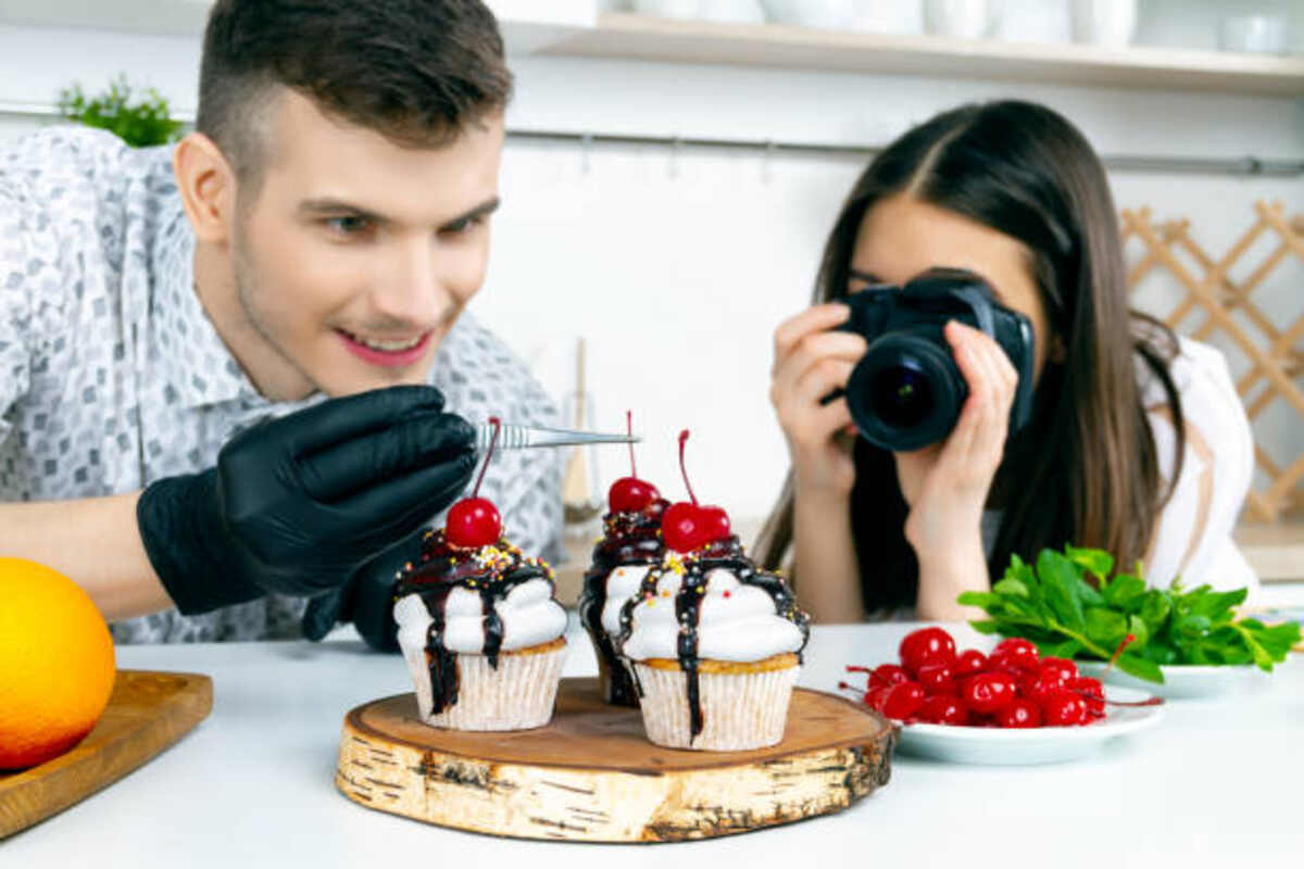 Photograph a Cake With a Cake Camera
