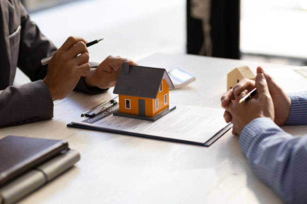 Researching Interest Rates on a Housing College Loan